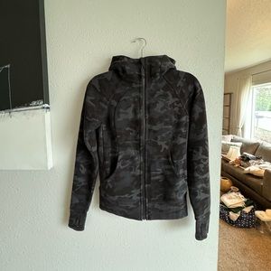 Lululemon Scuba Hoodie black camo